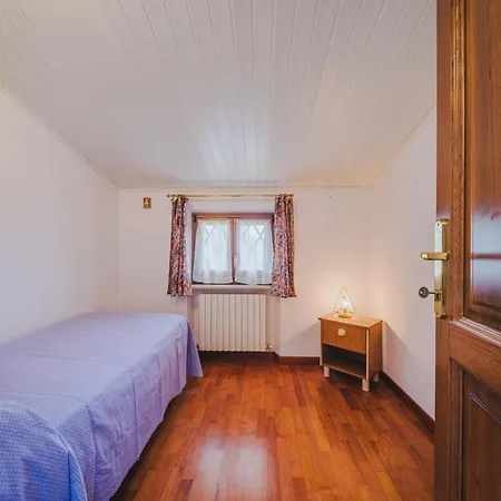 Nyaraló Giuliana By Interhome