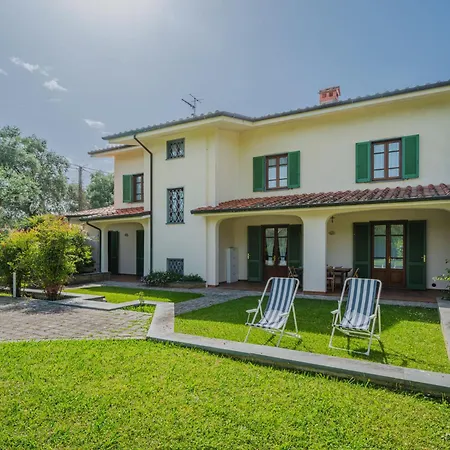 Giuliana By Interhome Querceta